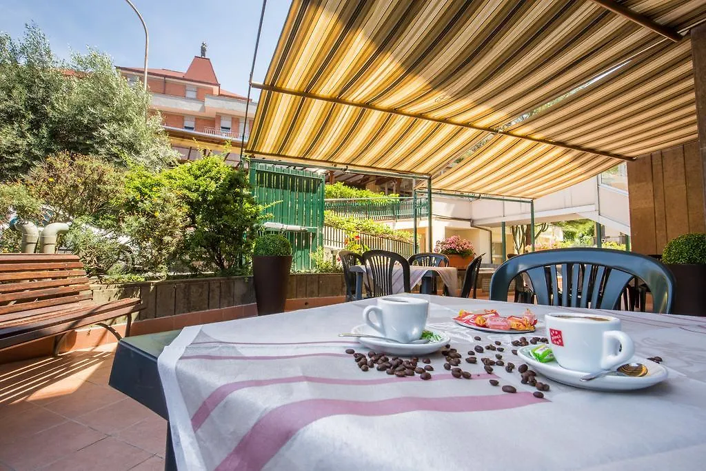 Hotel Casa Tra Noi Rome 3*,