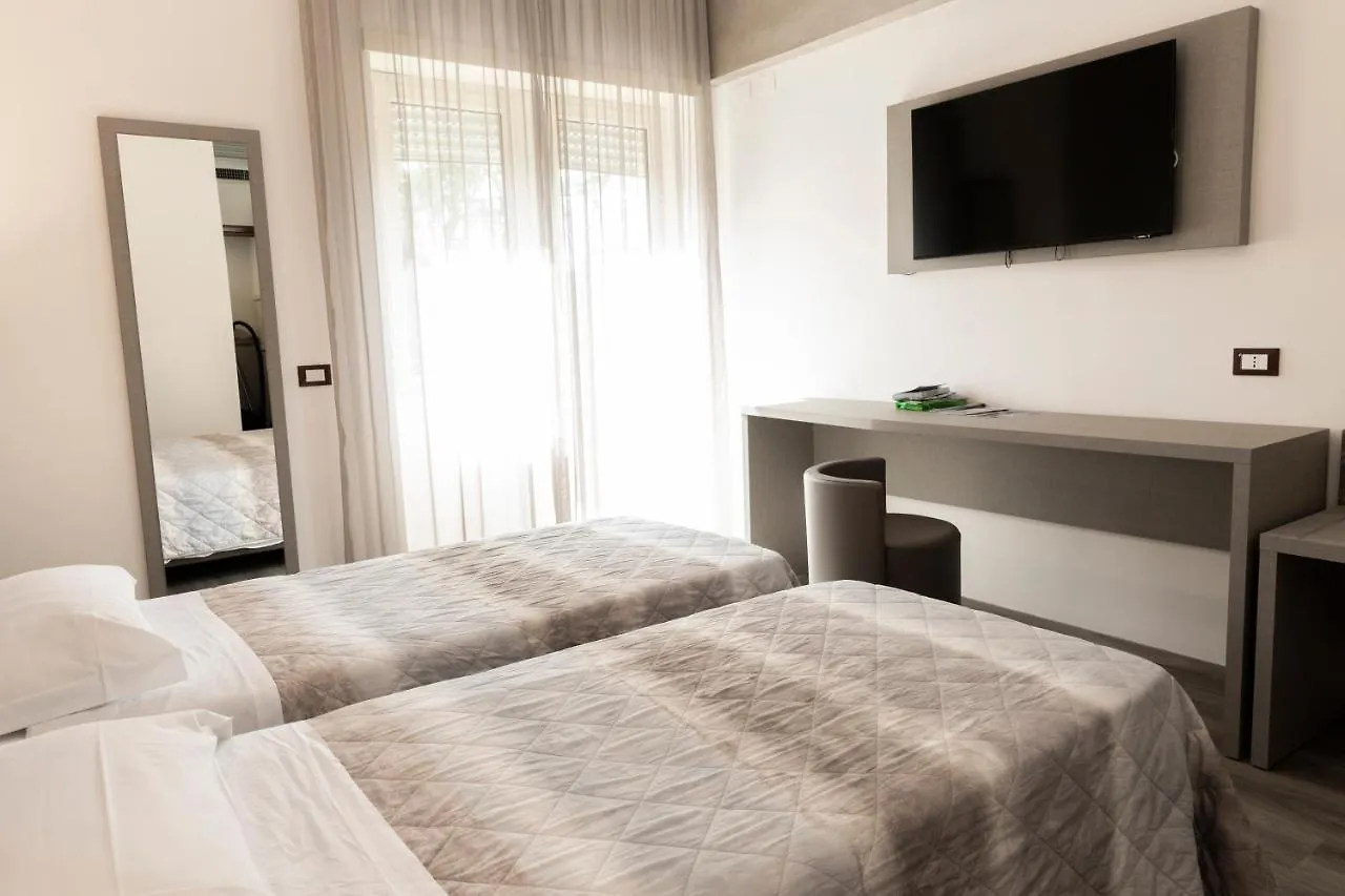 Hotel Casa Tra Noi Roma 3*,