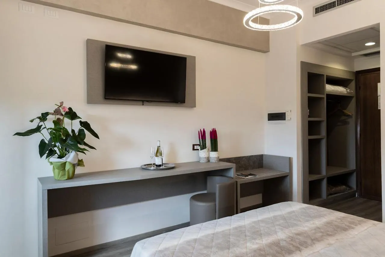 Hotel Casa Tra Noi Roma