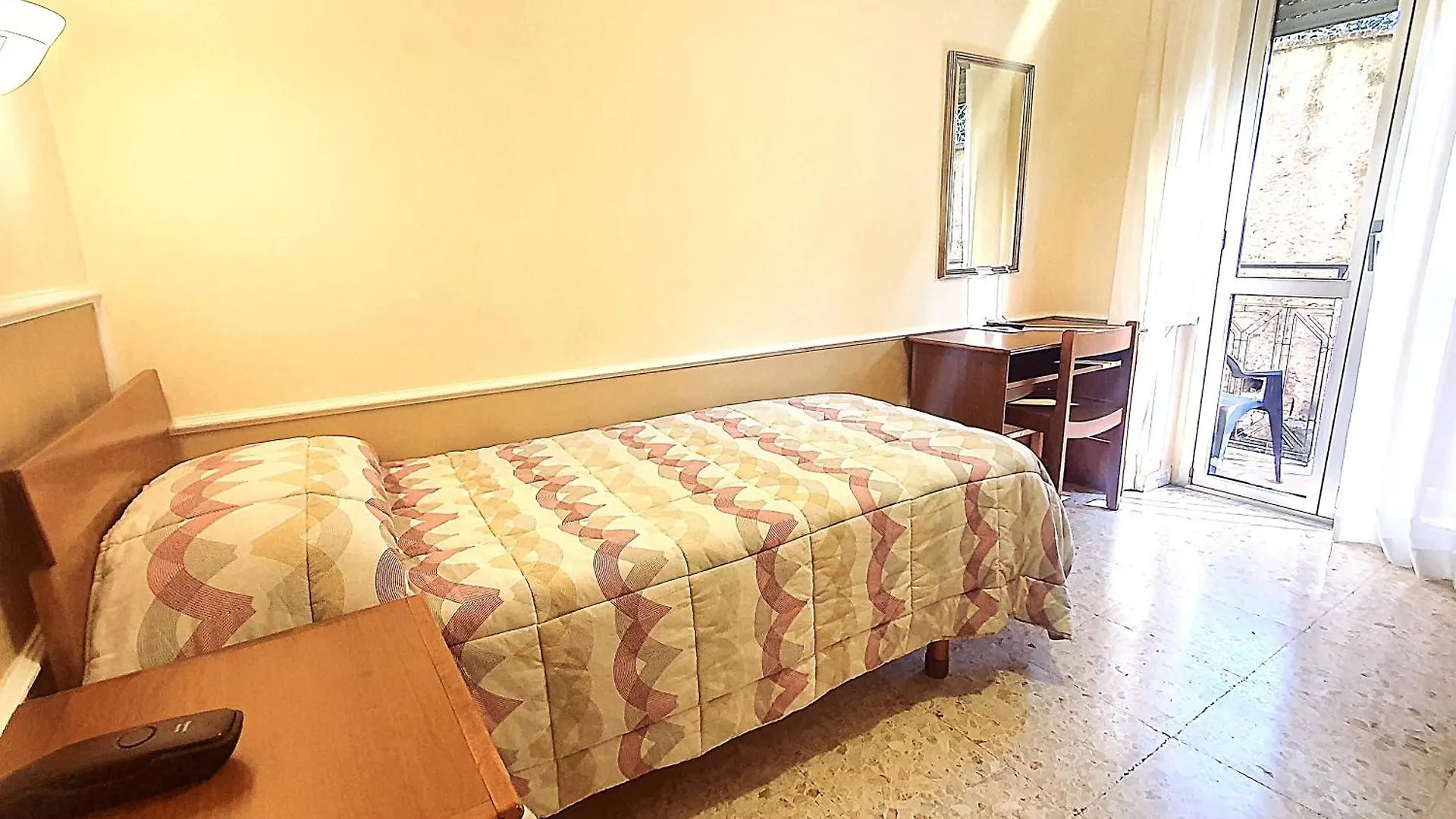 ***  Hotel Casa Tra Noi Rome Italy
