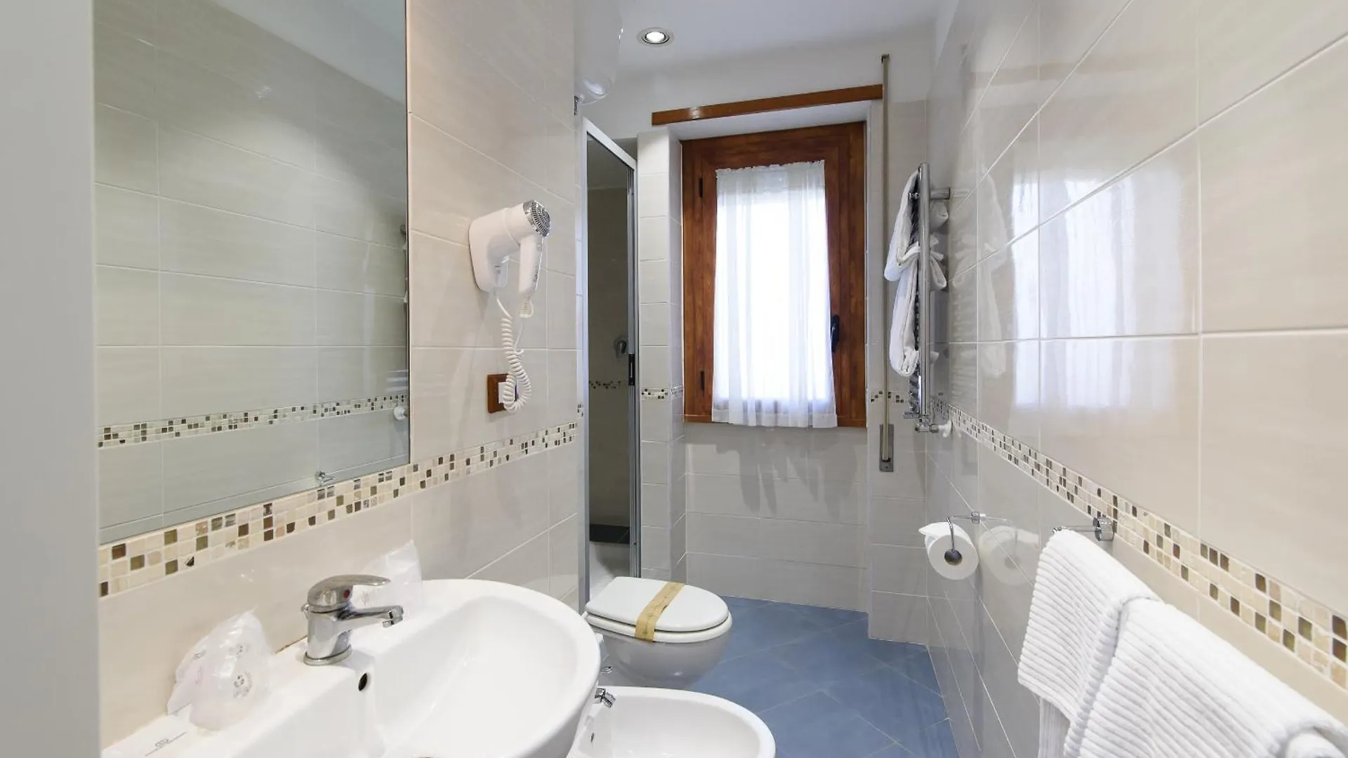 Hotel Casa Tra Noi Rome 3*,  Italy
