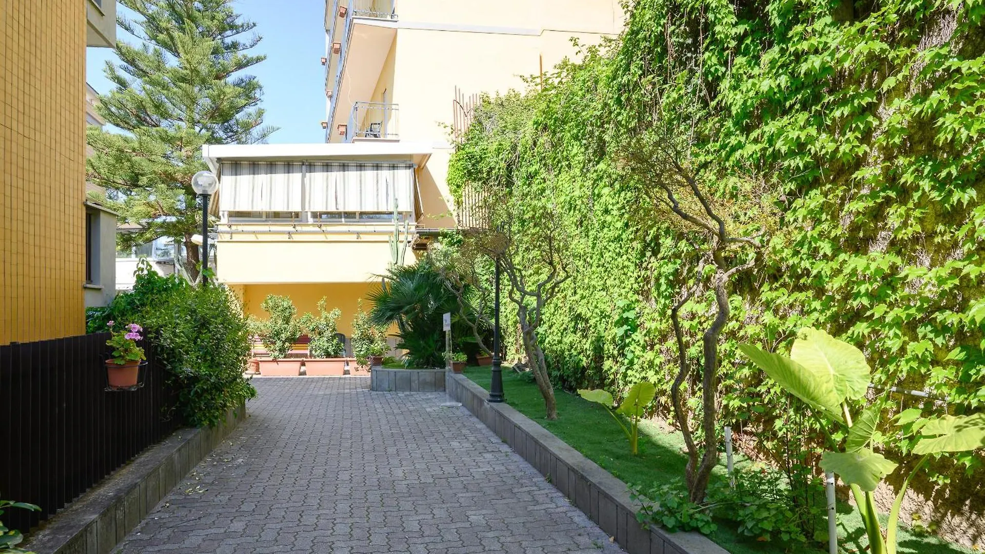 Hotel Casa Tra Noi Rome
