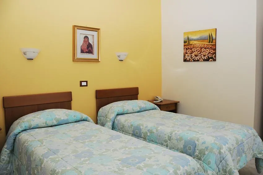 Hotel Casa Tra Noi Roma